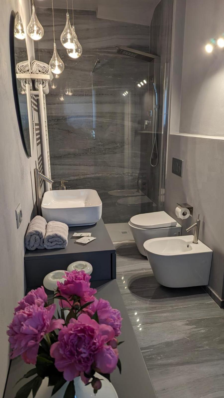 La Via Del Sale Accommodations Holidays Domodossola Bagian luar foto