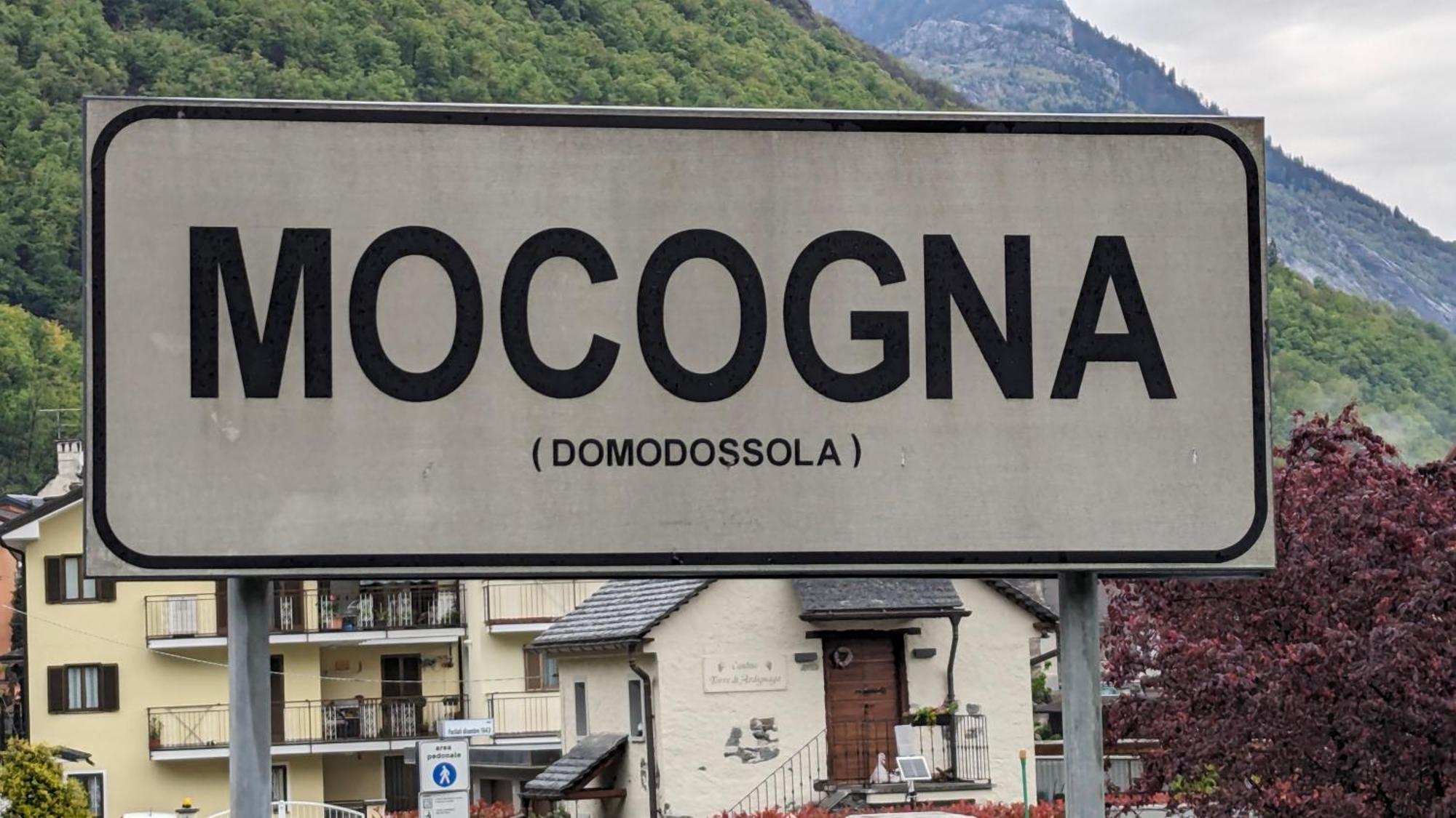 La Via Del Sale Accommodations Holidays Domodossola Bagian luar foto