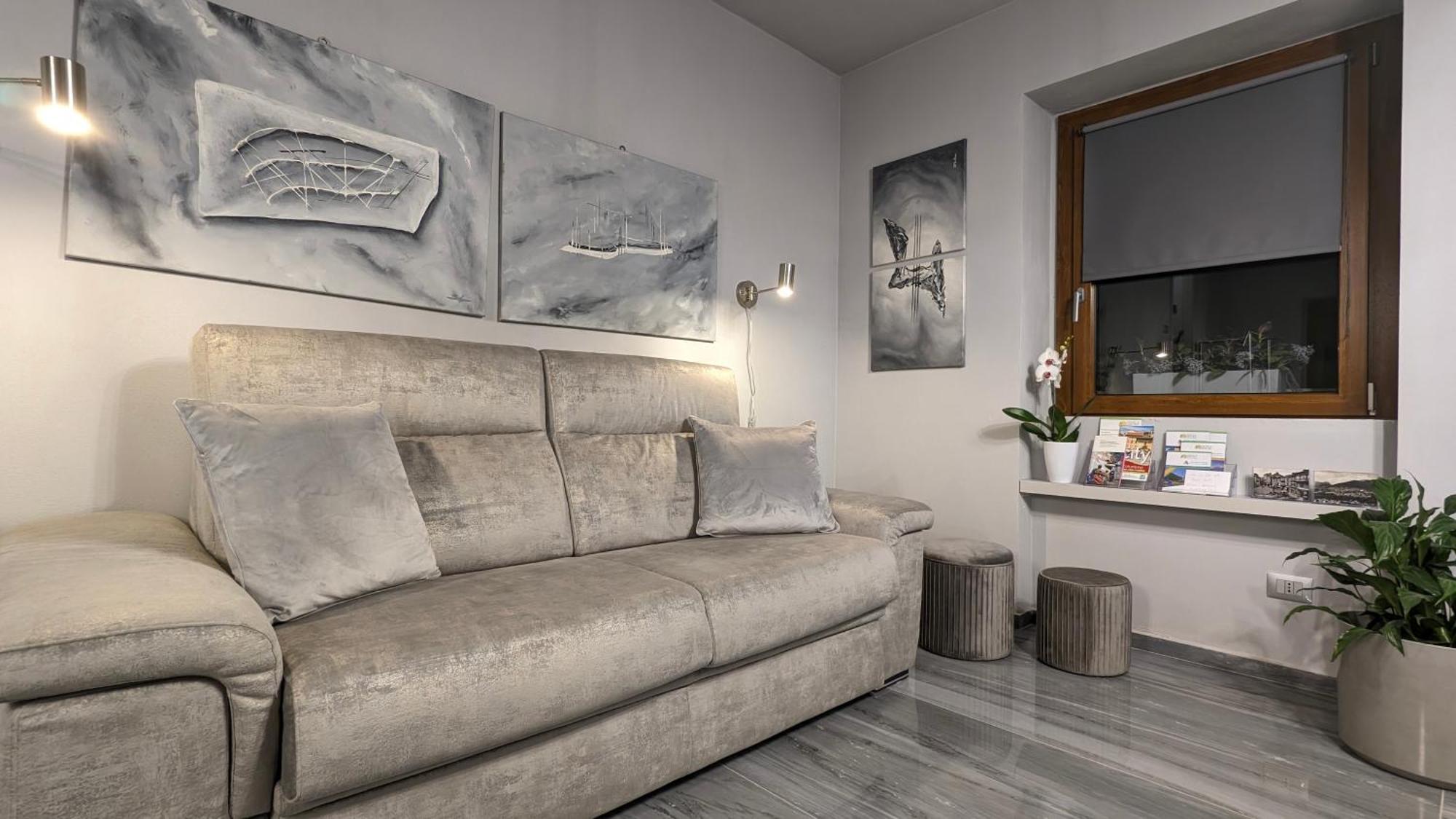 La Via Del Sale Accommodations Holidays Domodossola Bagian luar foto