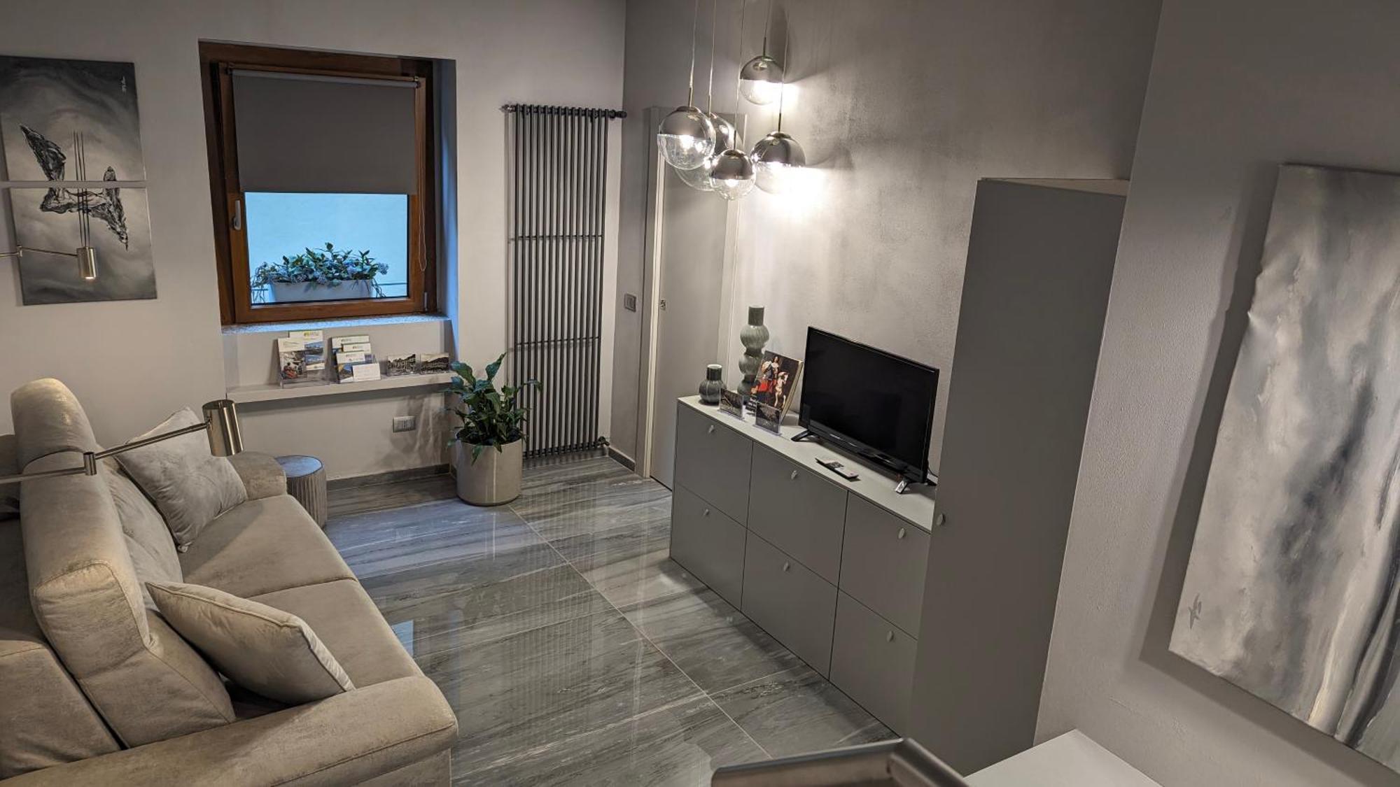 La Via Del Sale Accommodations Holidays Domodossola Bagian luar foto